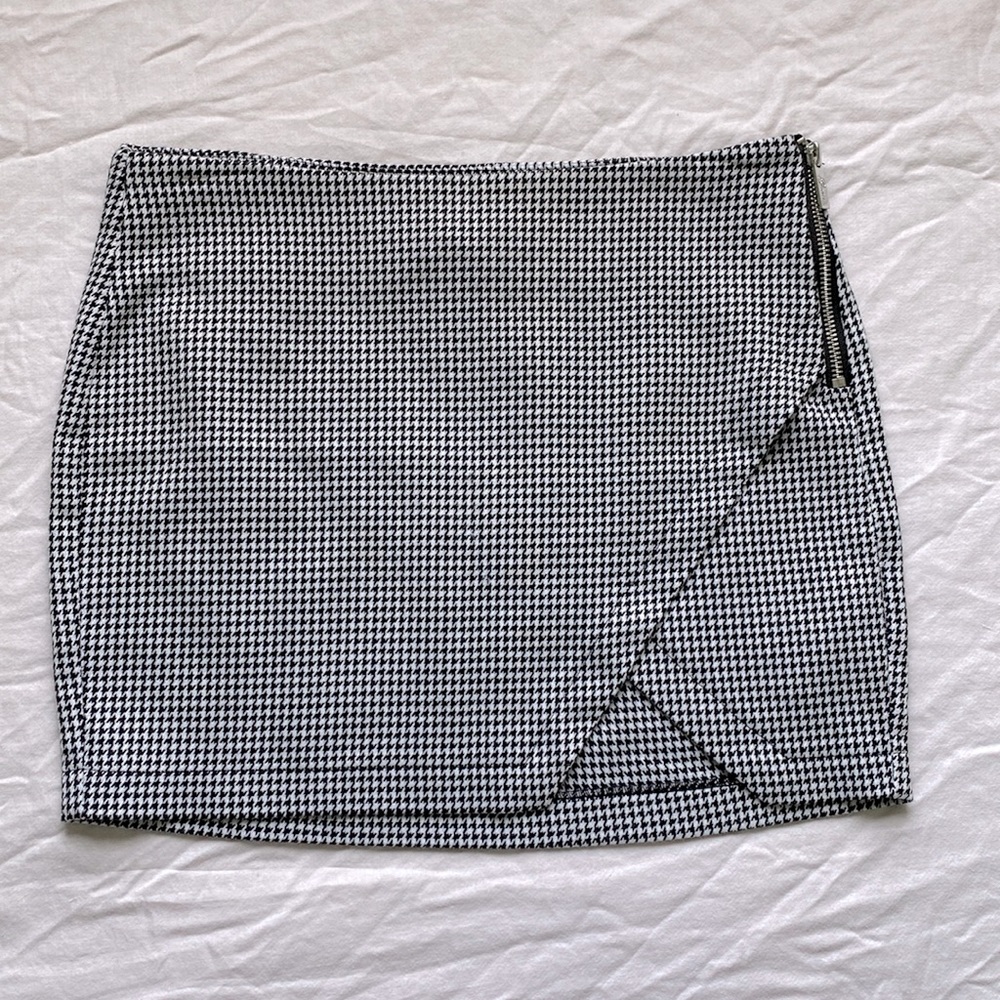 Guess houndstooth mini skirt